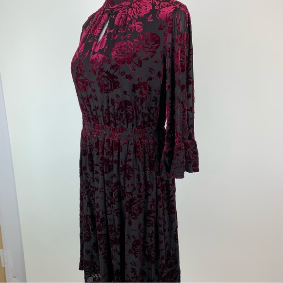 ModCloth Visionary Velvet Burnout Keyhole Dress Medium - Picture 8 of 16